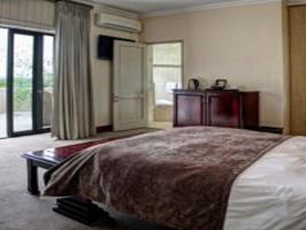 The Links Guest House Pretoria-Noord Extérieur photo