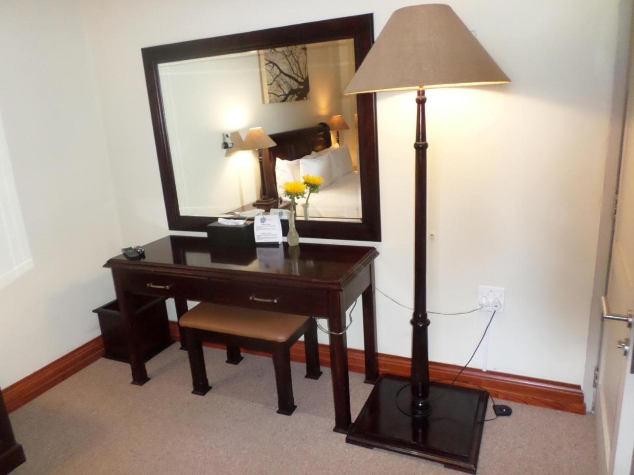 The Links Guest House Pretoria-Noord Extérieur photo